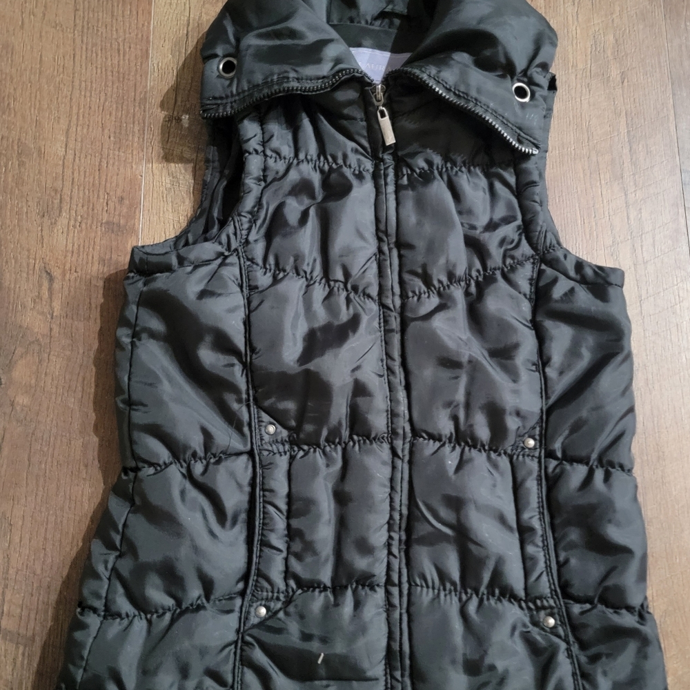Black Puffer Vest Size Small Womens